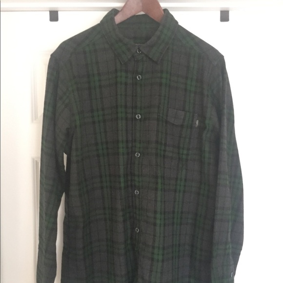 Wilder & Sons Other - Wilder & Sons flannel button down NEVER WORN sz XL